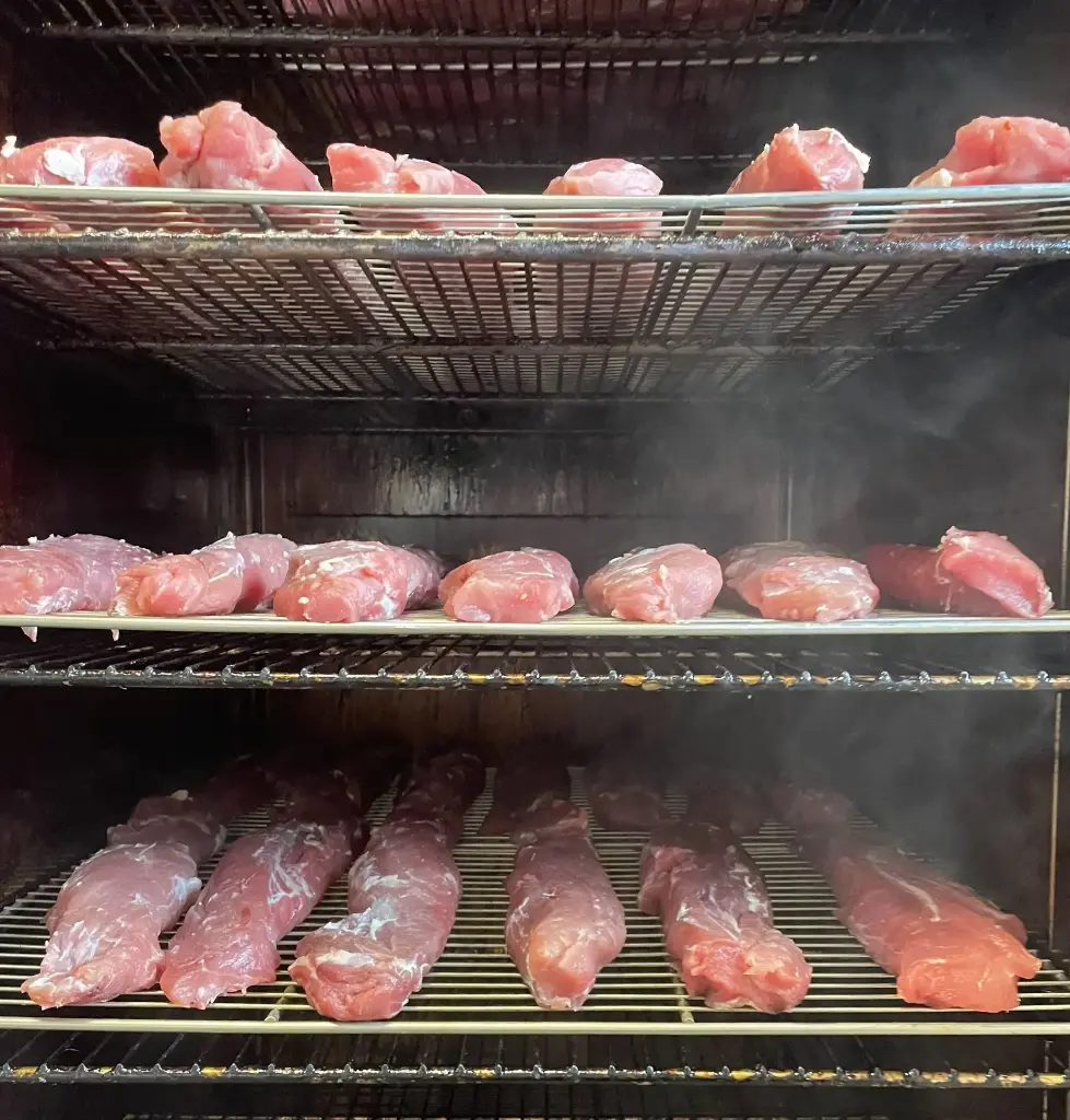 Filet mignon de porc fumé au bois de hêtre - à trancher pour l'apéritif